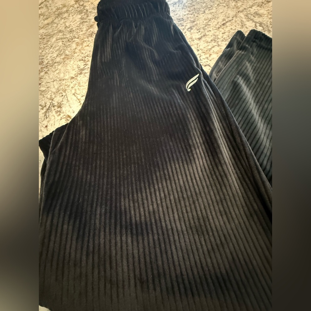 Fabletics Black ribbed set - Picture 3 of 7